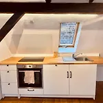 Apartman Neu Stilvolle Maisonette Direkt Am Rhein Naehe Bonn *