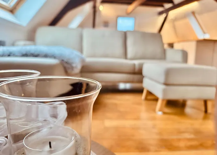 Neu Stilvolle Maisonette Direkt Am Rhein Naehe Bonn レマーゲン